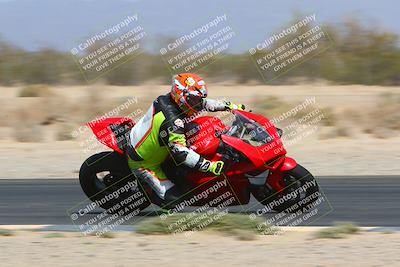 media/Apr-10-2022-SoCal Trackdays (Sun) [[f104b12566]]/Turn 7 Inside (1025am)/